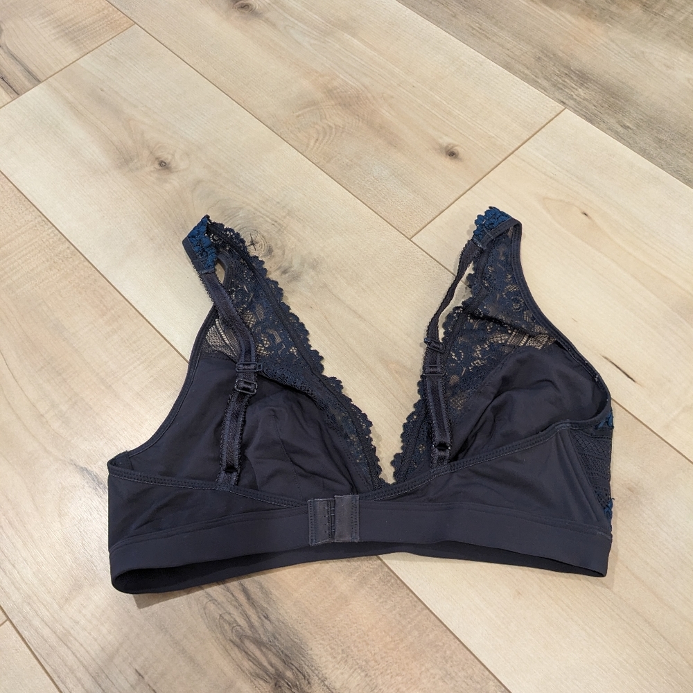 Wacoal Instant Icon Lace Bralette - Picture 3 of 6